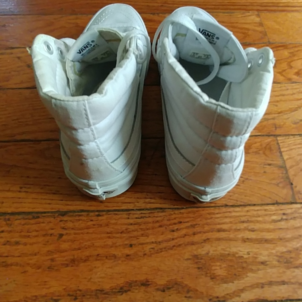 Vans - Picture 3 of 6